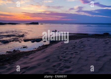 Lago Superiore. Un bellissimo Lago Superior Sunset beach presso il fiume uragano Campeggio in Pictured Rocks National Lakeshore. Foto Stock