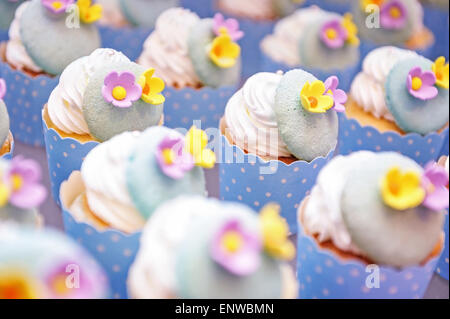 Bella tortini di cioccolato decorate Foto Stock