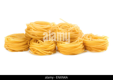 Pasto di pasta per cena in bianco sullo sfondo isolato Foto Stock