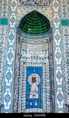 !7 cen. Mihrab, preghiera nicchia, raffigurante la Santa Moschea della Mecca. Nella Moschea degli eunuchi all'interno dell'Harem, Topkapi Palac Foto Stock