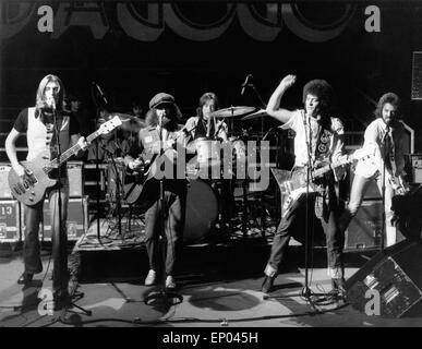 Britische Rock- und Bluesband Mungo Jerry um den Frontmann, Sänger, Komponisten und Gitarristen Ray Dorset. Foto Stock