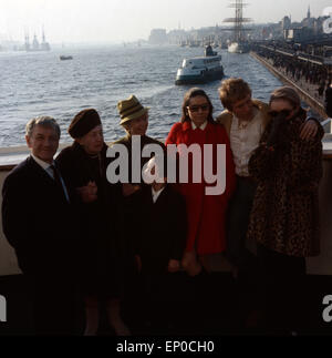 Die Unverbesserlichen, Deutschland 1971, Regie: Claus Peter Witt, Darsteller: Inge Meysel, Monika Peitsch, Agnes Windeck, Giuseppe Foto Stock