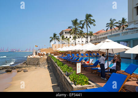 Spiaggia e piscina, Galle Face Hotel, Colombo, Sri Lanka, Asia Foto Stock