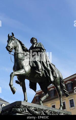 Statua equina del Granduca Karl August di Sassonia-weimar-Eisenach (1757 - 1828) a Weimar, Germania. Foto Stock