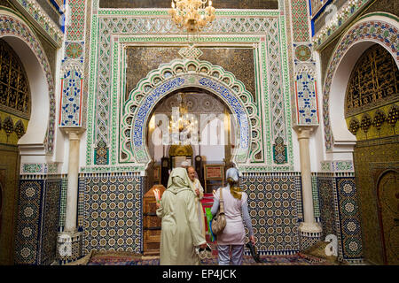 Il Marocco, Fes, Moulay Idriss II mosque Foto Stock