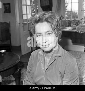 Deutsche Schauspielerin Hannelore Schroth, Deutschland 1960er Jahre. Attrice tedesca Hannelore Schroth, Germania 1960s. Foto Stock