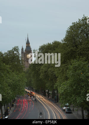 Big Ben Londra [orologio] [sentieri di luce]. Credito: lee ramsden / alamy Foto Stock