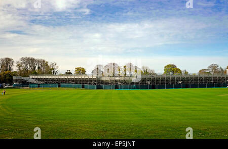 Temporaneo di Cricket Stadium il Castello di Malahide 8 maggio 2015 Dublin County Co. L'Irlanda Foto Stock
