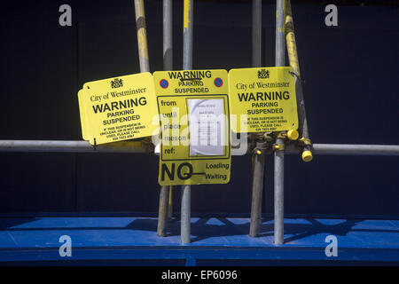 City of Westminster avvertenza parcheggio segno sospeso Foto Stock