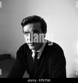 Deutscher Schauspieler und Synchronsprecher Erik Schumann, Deutschland 1960er Jahre. Attore tedesco e doppiaggio attore Erik Schu Foto Stock