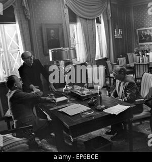 Episodio 'Der caduta Nebe' aus der ZDF Fernsehserie 'Dcome Kriminalgericht', Deutschland 1964, Regie: Georg Tressler, Szenenfoto Foto Stock