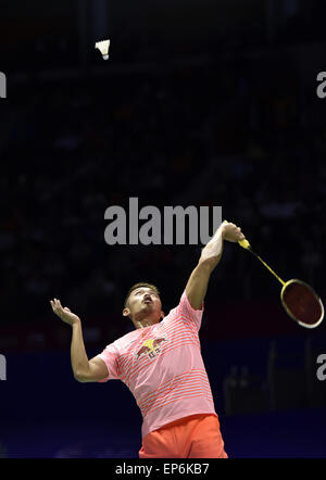 Il Dongguan, la Cina della provincia di Guangdong. 14 Maggio, 2015. Lin Dan di Cina compete durante i quarti contro Marc Zwiebler di Germania al 2015 Sudirman Cup BWF World Team misti campionati di Dongguan, Cina del sud della provincia di Guangdong, 14 maggio 2015. Credito: Liang Xu/Xinhua/Alamy Live News Foto Stock