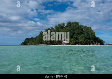 Seychelles, Oceano Indiano, Mahe, St. Anne Marine National Park, Moyenne isola. Foto Stock