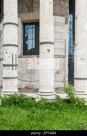 Risalente al più tardi il II secolo A.C. e forse eretto da L. Mummius Achaicus Foto Stock