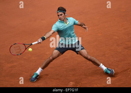 Roma, Italia. 14 Maggio, 2015. La BNL ATP Italiano Open Tennis. Roger Federer (SUI) in azione contro Kevin Anderson (RSA) Credito: Azione Sport Plus/Alamy Live News Foto Stock