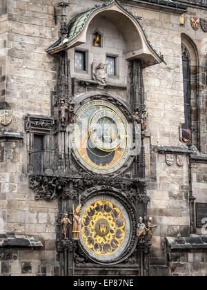 Orologio astronomico sul Municipio della Città Vecchia di Praga, Chech Repubblica Foto Stock