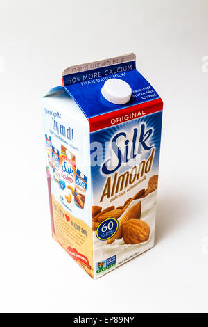 Un mezzo gallone contenitore di seta di latte di mandorle Foto Stock