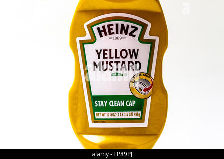 Un contenitore di Squeeze di Heinz giallo senape Foto Stock