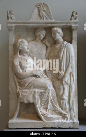 Stele in marmo di una donna. Greco, Mansarda ca. 375-350 A.C. Foto Stock