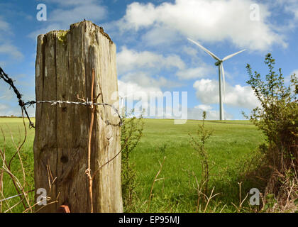 Fullabrook fattoria eolica, West Down, North Devon,Englands più grandi centrali eoliche onshore con 22 125 Vestas Turbine del misuratore Foto Stock