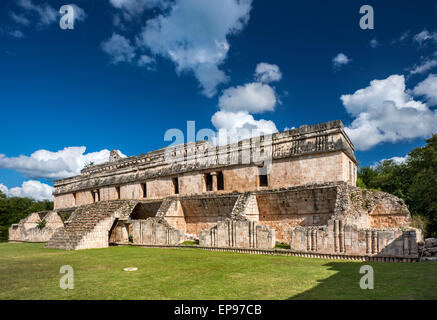 El Palacio, rovine Maya a Kabah sito archeologico, Ruta Puuc, stato dello Yucatan, Messico Foto Stock