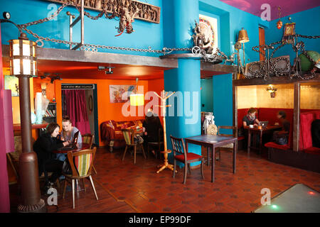 Art Cafe Kalambur, Wroclaw, Slesia, Polonia, Europa Foto Stock