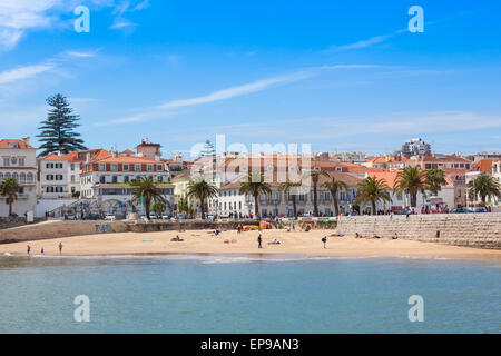 Spiaggia di Cascais vicino a Lisbona in Portogallo Foto Stock