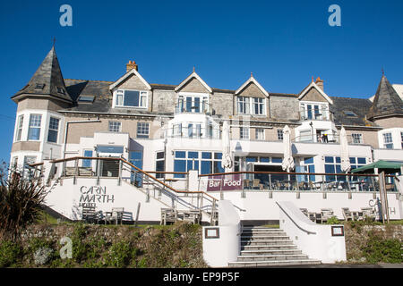 Carn Marth Hotel sulla strada di capezzagna in Newquay, con vedute di Fistral Beach, una popolare località/surfer resort nel Nord della Cornovaglia, Inghilterra. Giornata di sole nel mese di ottobre. / Foto Stock