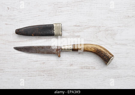 Coltello da caccia con fodero in cuoio Foto Stock