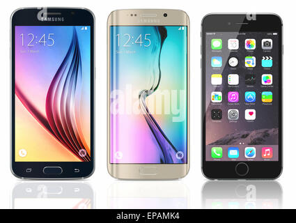 Black Sapphire Samsung Galaxy S6 e Gold e Platinum Samsung Galaxy S6 con bordo grigio spazio Apple Foto Stock