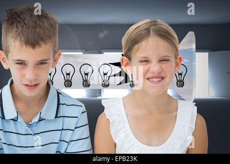 Immagine composita del Furioso del fratello e sorella in posa insieme Foto Stock