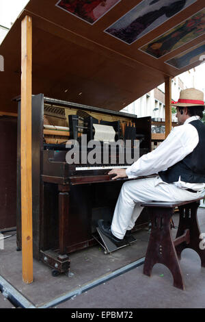 Player piano, pianola, magic pianoforte Foto Stock