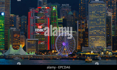 Il famoso Star Ferry, Victoria Harbour, Hong Kong, Cina. Foto Stock