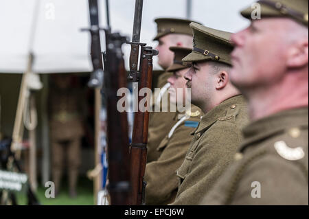 Tempio Cressing Essex, UK. 16 Maggio, 2015. Militari di re-enactors a "Tempio in guerra" una due giorni di militari e Vintage spettacolo basato nel sud-est dell'Inghilterra. Credito: Gordon Scammell/Alamy Live News. Foto Stock