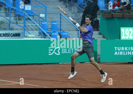 ISTANBUL, Turchia - 01 MAY 2015: lettore brasiliano Thomaz Bellucci in azione durante il trimestre finale di partita contro il giocatore uruguaiano Foto Stock