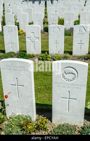 Hooge cratere cimitero militare Foto Stock