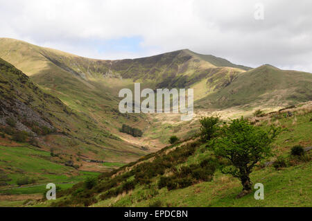 Cwm Pennant verso Nantlle Ridge Llanfihangel Snowdonia National Park Galles Cymru Foto Stock