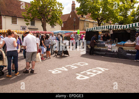 Alresford crescione festival, Broad Street, New Alresford, Hampshire, Inghilterra, Regno Unito. Foto Stock