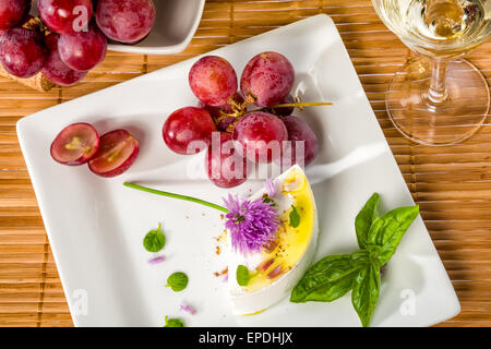 Formaggio, uva e vino - combinazione delicata Foto Stock