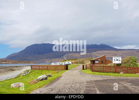 Campeggio in Ardmair Point, vicino a Ullapool, Ross-shire, Highlands scozzesi, Scotland Regno Unito Foto Stock