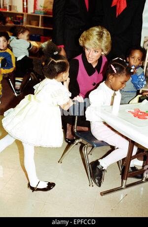 La principessa Diana visite asilo nido a New York, durante la visita alla US, 2° febbraio 1989. Foto Stock