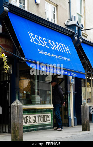 Esterno, Jesse Smith, macellai tradizionali shop , Blackjack Street, Cirencester, Gloucestershire, England Regno Unito Foto Stock