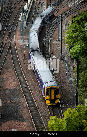 Abellio ScotRail classe 158 '158727' uscire a sud di Edinburgh Waverley Foto Stock