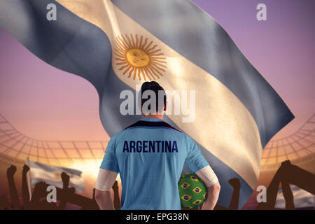 Immagine composita di Argentina football giocatore in possesso palla Foto Stock