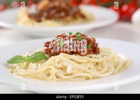 Spaghetti alla Bolognese Pasta Nudeln Gericht auf Teller Foto Stock