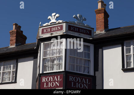 Il Royal Lion Hotel su Broad Street, Lyme Regis, Dorset Foto Stock