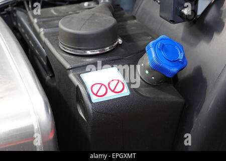 Liquido di scarico diesel Foto Stock