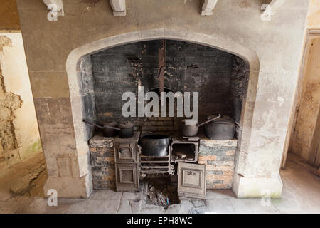 La cucina a Woodchester mansion, Gloucestershire, Inghilterra Foto Stock