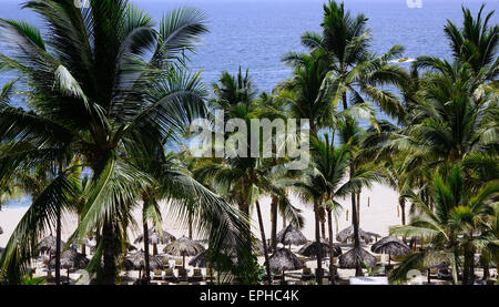 Sulla spiaggia, Fiesta Americana resort, Puerto Vallarta, Messico Foto Stock