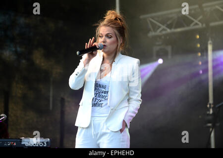 Jo Harman cantante Dart Music Festival a Dartmouth Devon UK 2015 Foto Stock